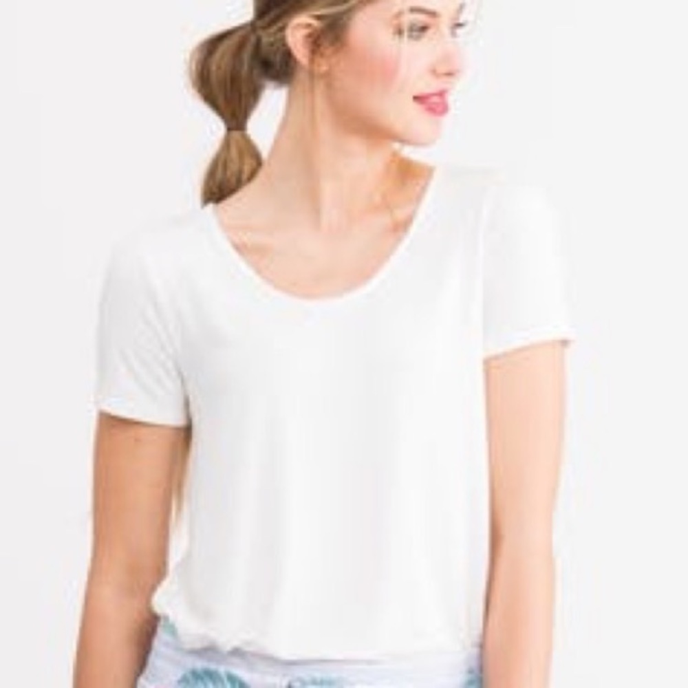 Agnes and Dora Everyday Tee